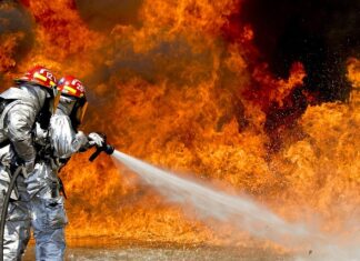 Jak się gasi pochodnie? Jak się gasi pochodnie?