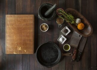 Czym różni się żeliwo szare od białego? Czym różni się żeliwo szare od białego?