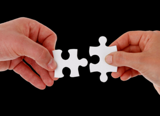 Dlaczego wyrzynarka tnie po skosie?